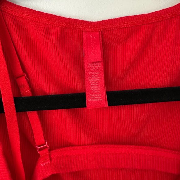 SKIMS Soft Lounge Lace Bralette Tank Size:XS Color: Cherry Red - Picture 4 of 5